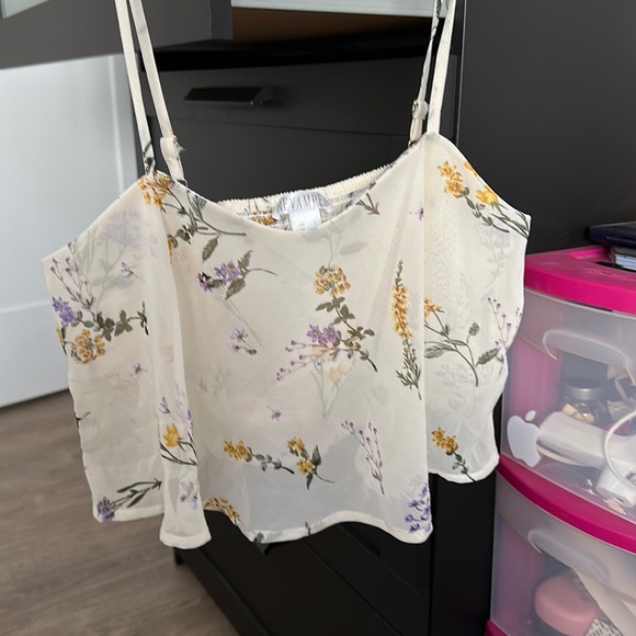 Revamped floral crop top - Picture 1 of 3